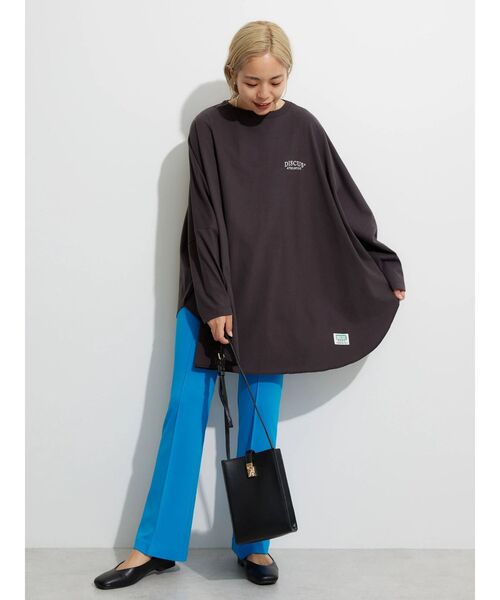 DISCUS ATHLETIC(ディスカス アスレチック)の「DISCUS ポンチョカットプルオーバー(Tシャツ/カットソー・レディース・ブルー/ブラック/ホワイト系その他・FREE)」の10枚目の写真