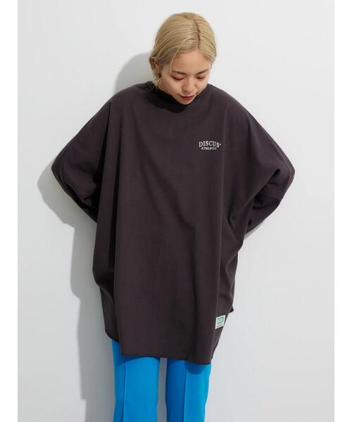 DISCUS ATHLETIC(ディスカス アスレチック)の「DISCUS ポンチョカットプルオーバー(Tシャツ/カットソー・レディース・ブルー/ブラック/ホワイト系その他・FREE)」の3枚目の写真