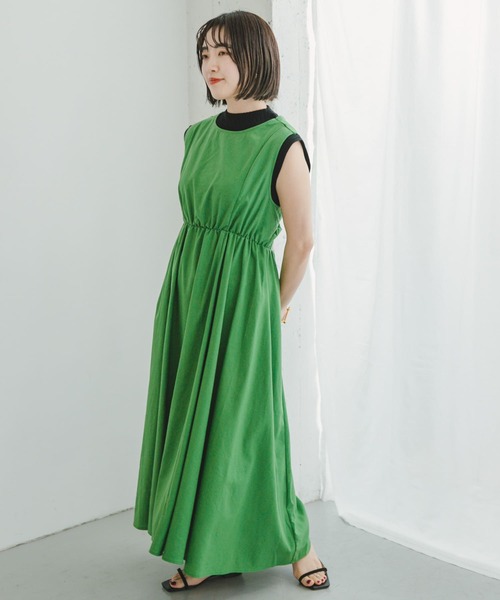 ITEMS URBANRESEARCH(アイテムズ アーバンリサーチ)の「バッククロスリネンワンピース(ジャンパースカート・レディース・パープル/モカ/グリーン系その他/ライトブルー/オレンジ/ブラック・SMALL/MEDIUM)」の8枚目の写真