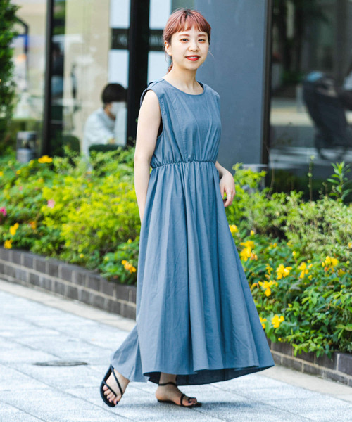 ITEMS URBANRESEARCH(アイテムズ アーバンリサーチ)の「バッククロスリネンワンピース(ジャンパースカート・レディース・パープル/モカ/グリーン系その他/ライトブルー/オレンジ/ブラック・SMALL/MEDIUM)」の20枚目の写真