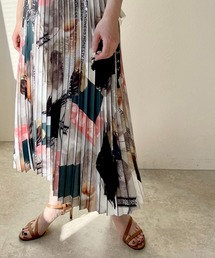 LHELBIE | アルファベットペイントプリーツスカート(スカート)