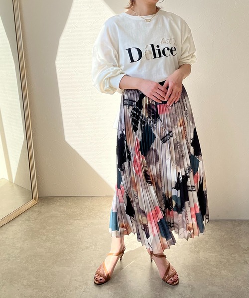 LHELBIE（レルビエ）の「アルファベットペイントプリーツスカート（スカート・レディース・ホワイト・FREE）」の12枚目の写真