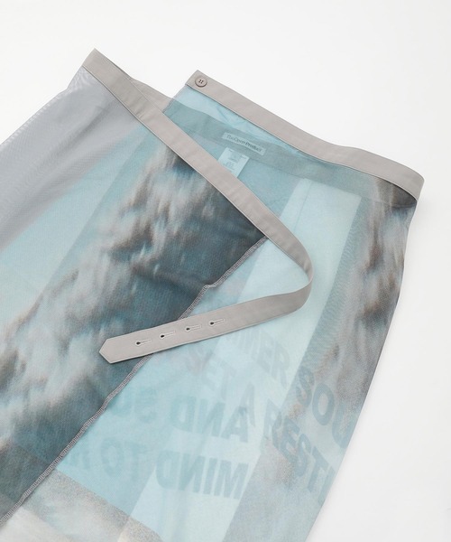 TheOpen Product（ザオープンプロダクト）の「THE OPEN PRODUCT PRINTED MAXI WRAP SKIRT GTO212SK007（スカート・レディース・グレー・1）」の5枚目の写真