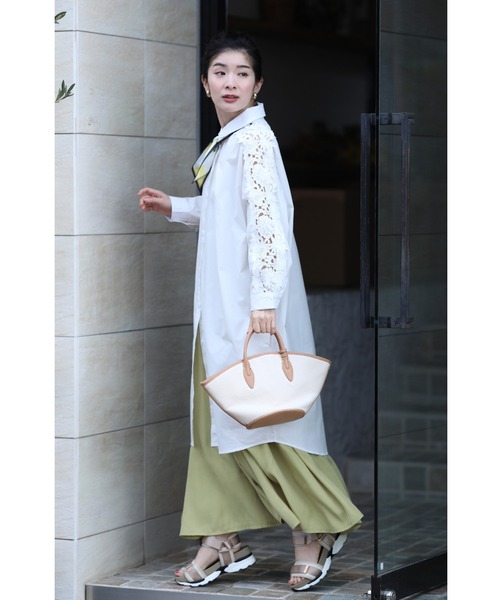 cawaii（カワイイ）の「肩から流れ咲くレリーフレースのロングシャツワンピース（ワンピース・レディース・ホワイト・FREE）」の8枚目の写真