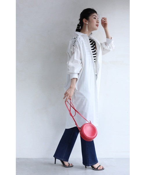 cawaii（カワイイ）の「肩から流れ咲くレリーフレースのロングシャツワンピース（ワンピース・レディース・ホワイト・FREE）」の14枚目の写真