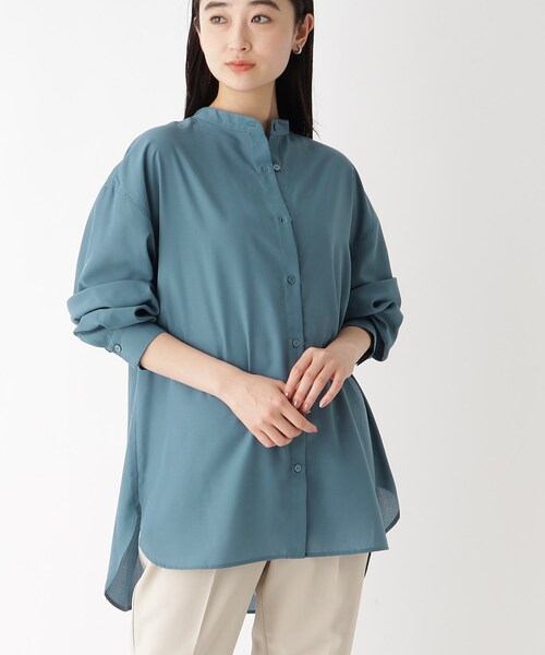 OPAQUE.CLIP（オペークドットクリップ）の「◆リラクシーバンドカラーシャツ【洗濯機洗い可】（シャツ/ブラウス・レディース・オフホワイト/ライトブルー/カーキ/チャコールグレー・38/40）」の17枚目の写真