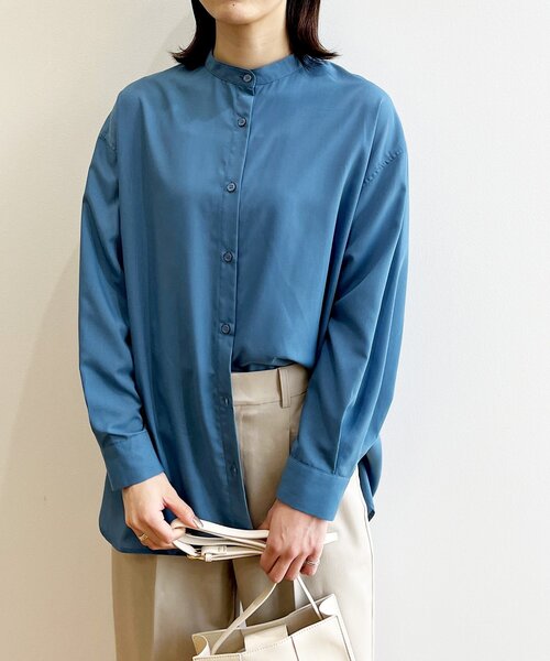 OPAQUE.CLIP（オペークドットクリップ）の「◆リラクシーバンドカラーシャツ【洗濯機洗い可】（シャツ/ブラウス・レディース・オフホワイト/ライトブルー/カーキ/チャコールグレー・38/40）」の22枚目の写真