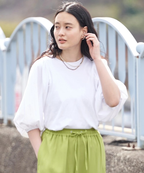 AMERICAN HOLIC(アメリカンホリック)の「ドルマンギャザーカットプルオーバー(Tシャツ/カットソー・レディース・ネイビー/ブラック/その他7/オフホワイト・M/L)」の2枚目の写真