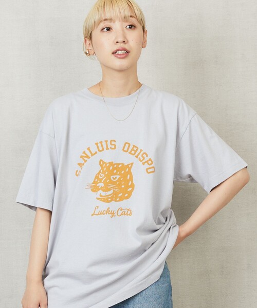 FREAK'S STORE(フリークスストア)の「【限定展開】FUNG/ファング Lucky Cats(Basic tee)/ラッキーキャッツ(Tシャツ/カットソー・レディース・ホワイト/ピンク/グレー/ブラック・SMALL/MEDIUM)」の3枚目の写真