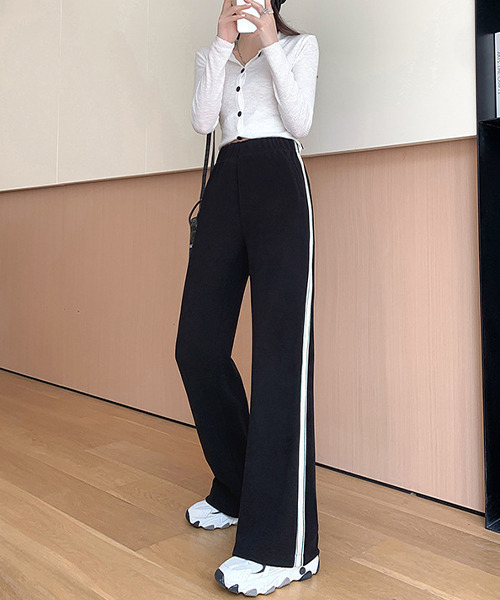 c.u.l（シーユーエル）の「カラーライン リブトラックパンツ culw479（その他パンツ・レディース・ブラック/ホワイト・FREE）」の8枚目の写真