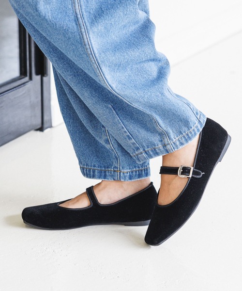 BAYFLOW(ベイフロー)の「メリージェーンシューズ(バレエシューズ・レディース・ネイビー/ブラック・MEDIUM/LARGE)」の2枚目の写真