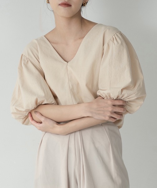 lawgy（ラウジー）の「back ribbon short blouse / バックリボンショートブラウス（シャツ/ブラウス・レディース・ホワイト/ブラック/ベージュ・FREE）」の18枚目の写真