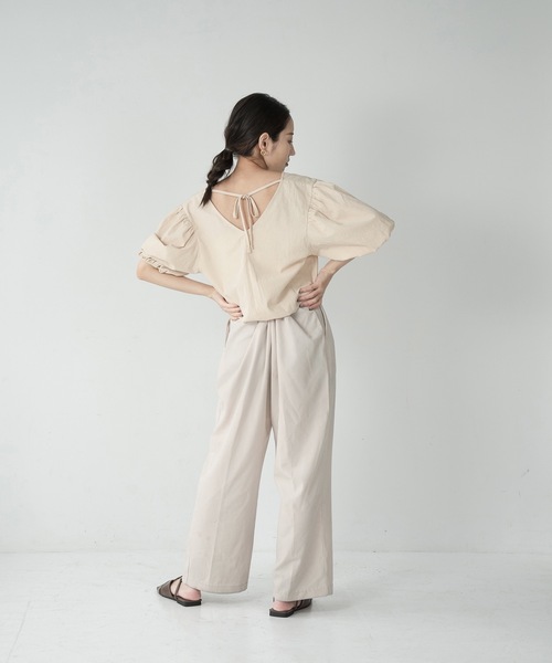 lawgy（ラウジー）の「back ribbon short blouse / バックリボンショートブラウス（シャツ/ブラウス・レディース・ホワイト/ブラック/ベージュ・FREE）」の15枚目の写真