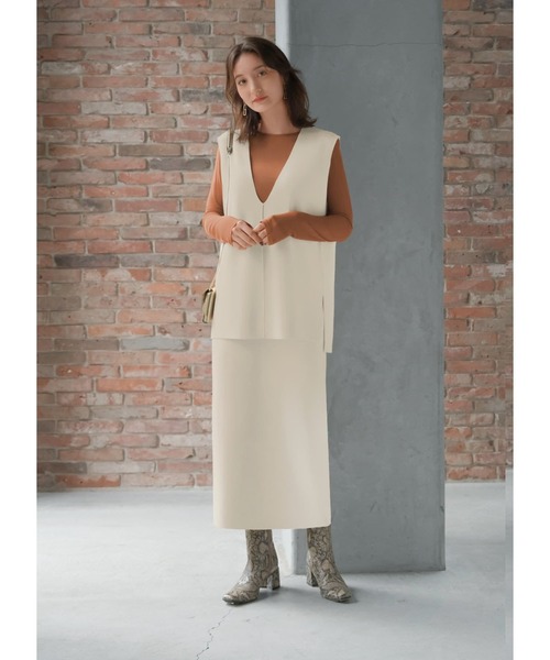 STYLE DELI（スタイルデリ）の「【シルキーシアー】インナークルーネックトップス（Tシャツ/カットソー・レディース・チャコールグレー/ホワイト系/ライトブラウン/ライトグレー・SMALL/MEDIUM）」の17枚目の写真