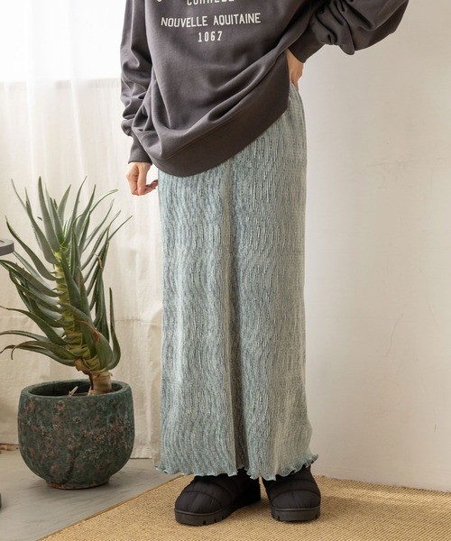 LOWRYS FARM（ローリーズファーム）の「シャイニーベロアフリルＳＫ　980657（スカート・レディース・アイボリー/ブラック/チャコールグレー/ブルー/ブルー系その他・FREE）」の5枚目の写真