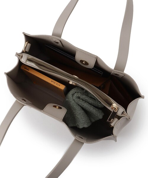 SHOO・LA・RUE（シューラルー）の「◆【セレモニー】センターポケットトートバッグ（トートバッグ・レディース・グレー/アイボリー/ブラック・00）」の12枚目の写真