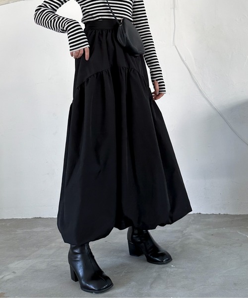 EPIMI E'PIMMY（エピミエピミー）の「ラウンドティアードバルーンスカート（スカート・レディース・チャコールグレー/ブラック/グレイッシュベージュ・MEDIUM）」の2枚目の写真