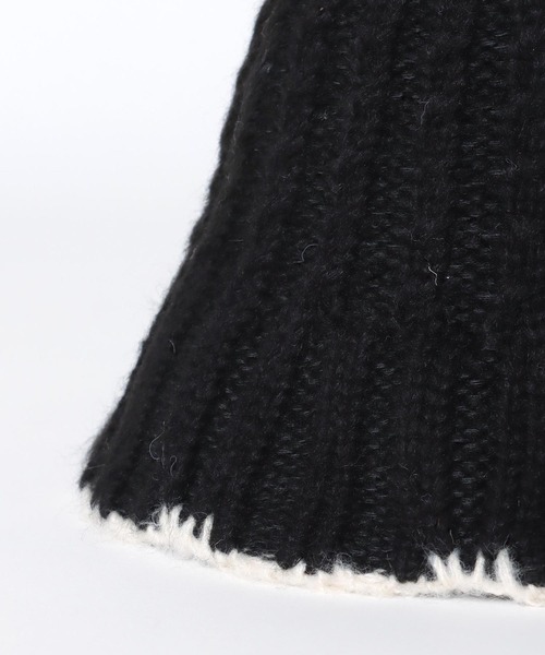 Three Four Time（ｽﾘｰﾌｫｰﾀｲﾑ）の「ケーブル編みニットバケットハット（ハット・レディース・ブラック/ライトベージュ・FREE）」の7枚目の写真