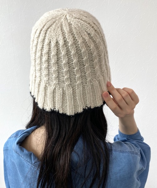 Three Four Time（ｽﾘｰﾌｫｰﾀｲﾑ）の「ケーブル編みニットバケットハット（ハット・レディース・ブラック/ライトベージュ・FREE）」の12枚目の写真