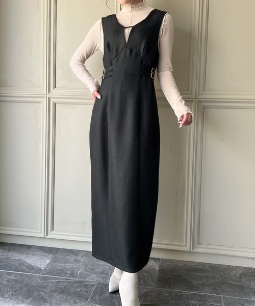 JUNOAH（ジュノア）の「ヘリンボーンサイドベルトタイトジャンパー