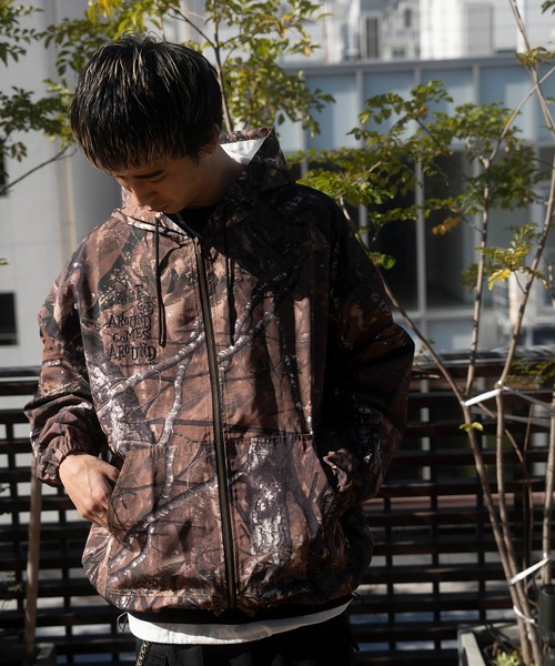 JACKROSE（ジャックローズ）の「JE-LOGO ZIP JKT（ナイロンジャケット・メンズ・ブラック/ブラウン系カモフラージュ・M/L）」の8枚目の写真