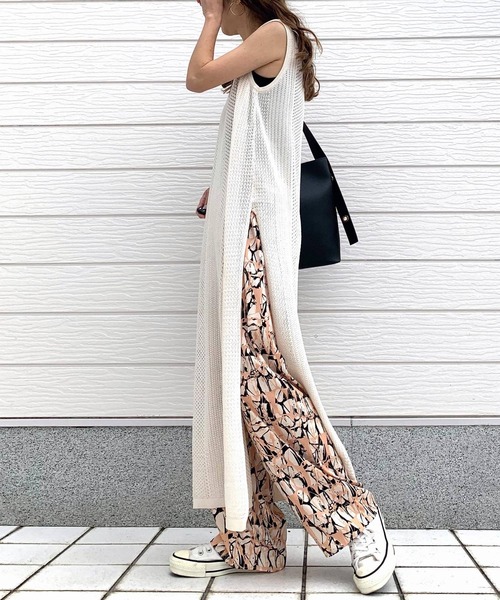 Q(キュー)の「透かし柄ニットワンピース(ワンピース・レディース・ブラック/アイボリー/グレー・MEDIUM)」の16枚目の写真