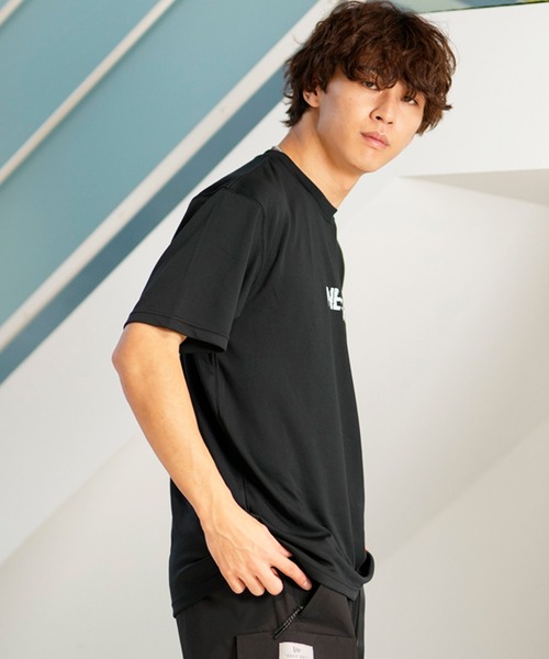 NEW ERA(ニューエラ)の「NEW ERA/ニューエラ 半袖Tシャツ UVケア 吸汗速乾 バックプリント 14121959/14121961(Tシャツ/カットソー・メンズ・ブラック/ホワイト・M/L/XL)」の17枚目の写真