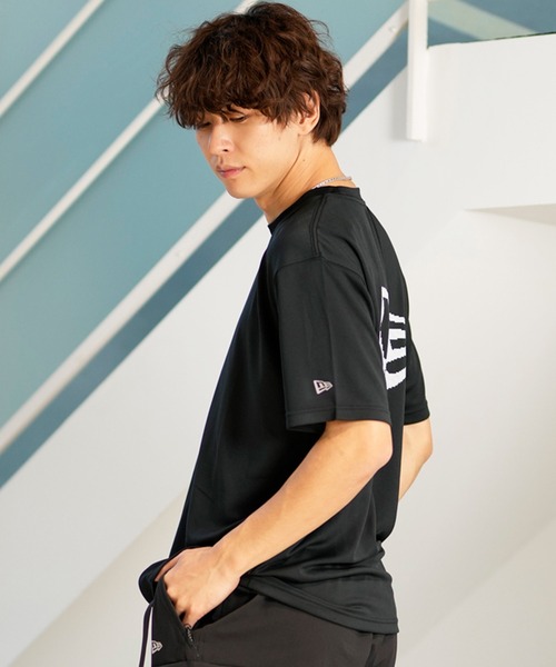 NEW ERA(ニューエラ)の「NEW ERA/ニューエラ 半袖Tシャツ UVケア 吸汗速乾 バックプリント 14121959/14121961(Tシャツ/カットソー・メンズ・ブラック/ホワイト・M/L/XL)」の15枚目の写真
