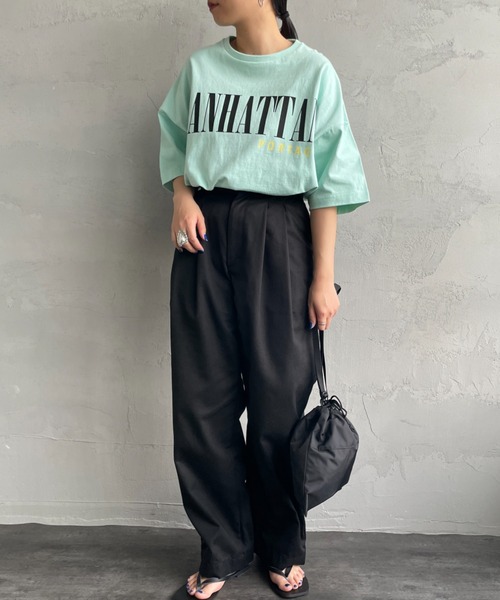 Manhattan Portage（マンハッタンポーテージ）の「[MANHATTAN PORTAGE/マンハッタンポーテージ] 別注 ショート丈プリントTシャツ（Tシャツ/カットソー・レディース・ネイビー/イエロー/ホワイト/ライム・F）」の5枚目の写真