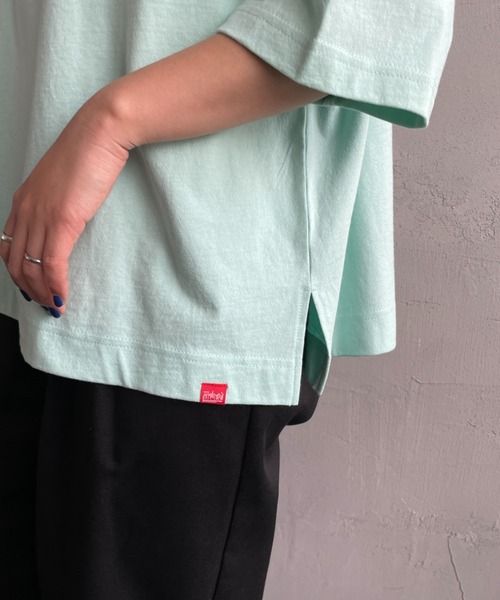Manhattan Portage（マンハッタンポーテージ）の「[MANHATTAN PORTAGE/マンハッタンポーテージ] 別注 ショート丈プリントTシャツ（Tシャツ/カットソー・レディース・ネイビー/イエロー/ホワイト/ライム・F）」の18枚目の写真