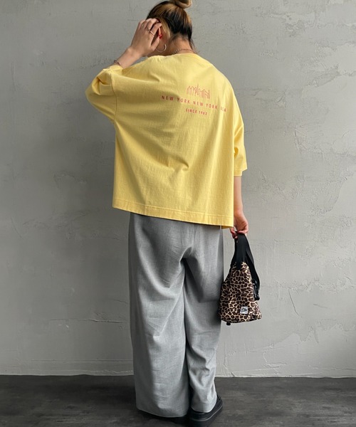 Manhattan Portage（マンハッタンポーテージ）の「[MANHATTAN PORTAGE/マンハッタンポーテージ] 別注 ショート丈プリントTシャツ（Tシャツ/カットソー・レディース・ネイビー/イエロー/ホワイト/ライム・F）」の8枚目の写真