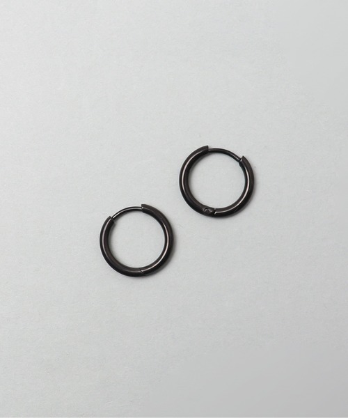 ieLS(イエルズ)の「金属アレルギー対応 「ieLS」ステンレス クロッシング サークルフープピアス(ピアス(両耳用)・メンズ・ブラック/シルバー/ゴールド・ONE SIZE)」の2枚目の写真