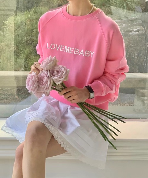 LYEON（リヨン）の「LOVEMEBABYロゴ刺繍裏毛スウェット（スウェット・レディース・グレー/ネイビー/ピンク・FREE）」の3枚目の写真