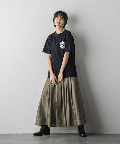 MAYSON GREY(メイソングレイ)の「スパンコール刺繍フラワーモチーフTシャツ(Tシャツ/カットソー・レディース・ホワイト/ブラック・M)」の18枚目の写真