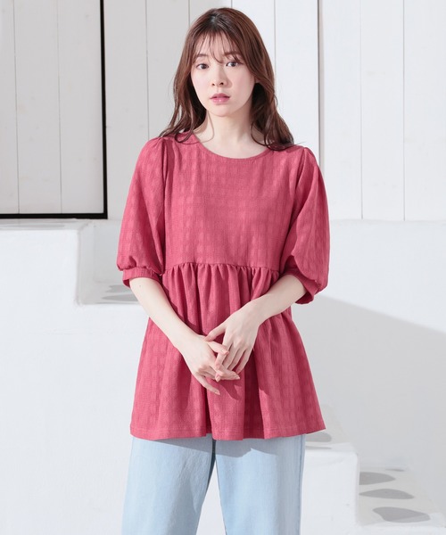 Honeys(ハニーズ)の「ペプラムトップス(Tシャツ/カットソー・レディース・アイボリー/ライム/ブラック/ピンク系その他/ラベンダー・S/M/L/LL)」の7枚目の写真