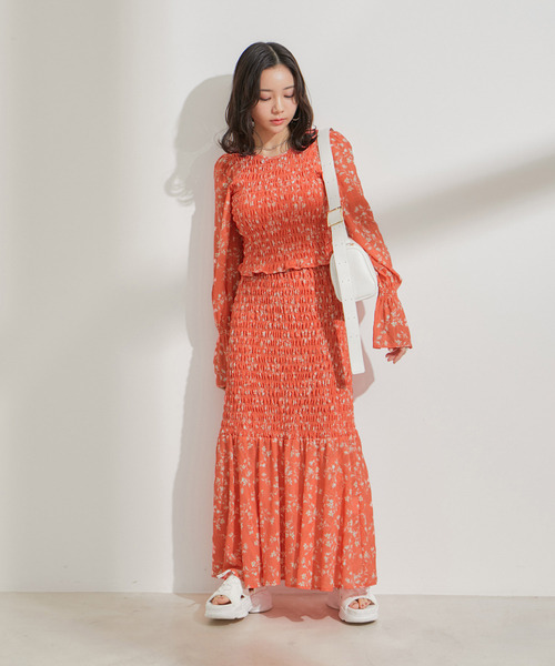 VIS(ビス)の「【セットアップ対応】花柄シャーリングロングスカート(スカート・レディース・オレンジ系その他/ブラック系その他・S/M)」の19枚目の写真