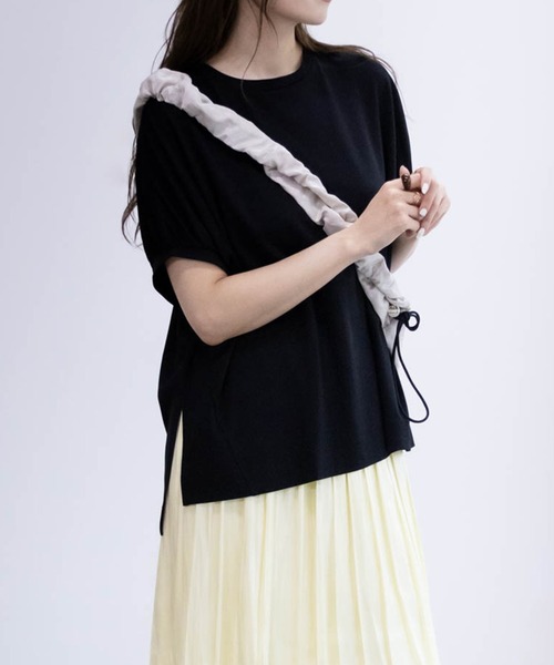 HusHusH(ハッシュアッシュ)の「HusHusH ハッシュアッシュ ドルマンチュニックプルオーバー(Tシャツ/カットソー・レディース・グレイッシュベージュ/サックスブルー/ブラック/チャコールグレー・L/M/S)」の2枚目の写真