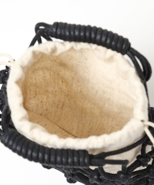 niko and...(ニコアンド)の「オリジナルマクラメビーズチェンジショルダーバッグ(ショルダーバッグ・レディース・アイボリー/ブラック・0)」の8枚目の写真