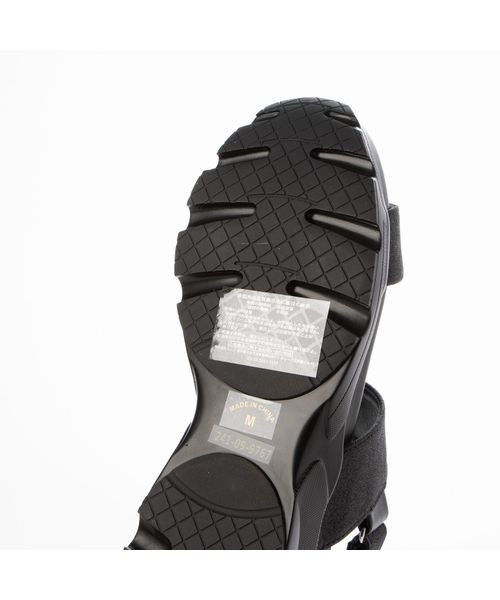 Fin（フィン）の「グリッタースポーツサンダル【低反発スポンジ入り】（サンダル・レディース・ブラック/ゴールド/シルバー・S/M/L/LL）」の8枚目の写真