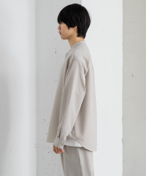 SENSE OF PLACE by URBAN RESEARCH(センスオブプレイスバイアーバンリサーチ)の「バンドカラーシャツ(シャツ/ブラウス・メンズ・ライトベージュ/グレー/ブルー・LARGE/MEDIUM)」の11枚目の写真