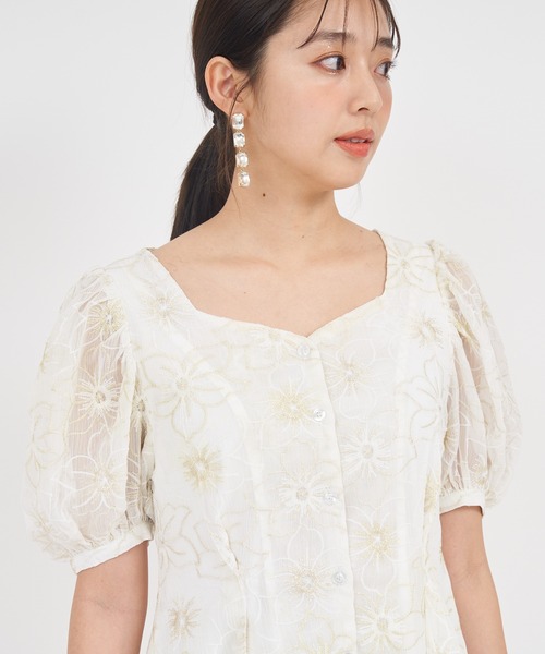 ROYAL PARTY(ロイヤルパーティー)の「花柄ラメ刺繍チュニック(シャツ/ブラウス・レディース・ベージュ/ブラック/オフホワイト・FREE)」の13枚目の写真