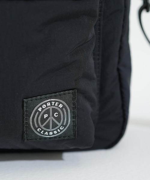 PORTER CLASSIC(ポータークラシック)の「【Porter Classic / ポータークラシック】 SHEEN NYLON NEWTON MINI BUSINESS SHOULDER BAG(ショルダーバッグ・メンズ・ブラック・FREE)」の7枚目の写真