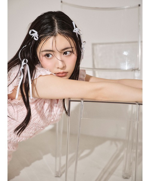 LILY BROWN(リリーブラウン)の「チュールシャーリングブラウス(シャツ/ブラウス・レディース・ネイビー/ホワイト/ピンク・FREE)」の6枚目の写真