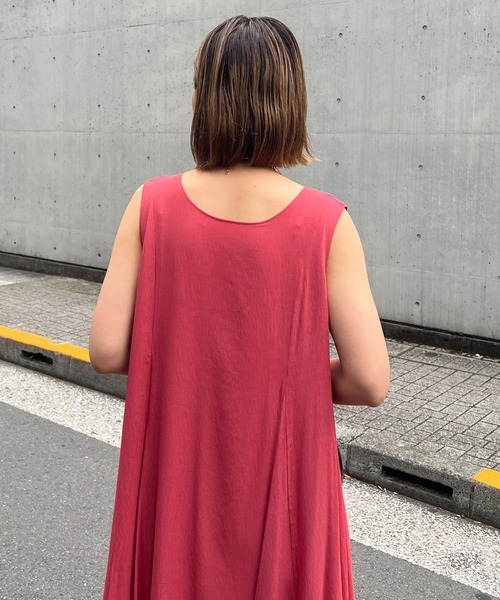 un dix cors（アンディコール）の「麻調2WAYパネルフレアワンピース（ワンピース・レディース・ブラック/レッド・FREE）」の5枚目の写真