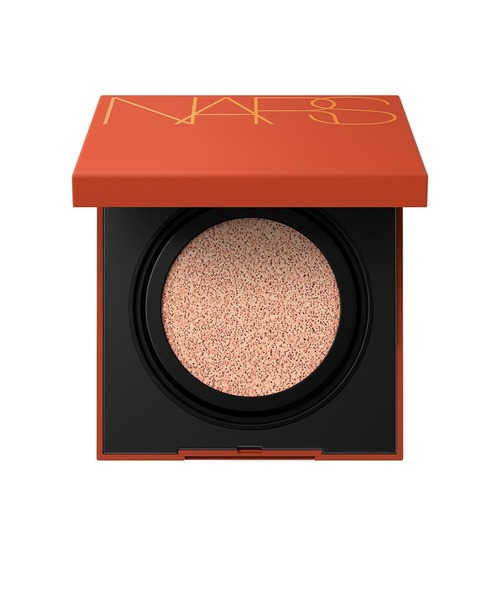 NARS(ナーズ)の「ナチュラルラディアント ロングウェア クッションファンデーション ケース(ファンデーション・レディース・レッド・FREE)」の1枚目の写真