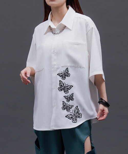 Ellno Loset(エルノロゼット)の「バタフライラメ刺繍シャツ(シャツ/ブラウス・メンズ・ブラック/オフホワイト・SMALL/MEDIUM/LARGE)」の3枚目の写真