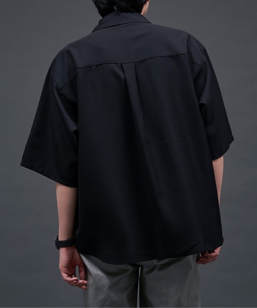 Ellno Loset(エルノロゼット)の「バタフライラメ刺繍シャツ(シャツ/ブラウス・メンズ・ブラック/オフホワイト・SMALL/MEDIUM/LARGE)」の17枚目の写真