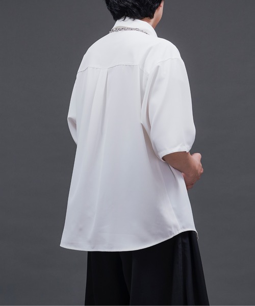 Ellno Loset(エルノロゼット)の「バタフライラメ刺繍シャツ(シャツ/ブラウス・メンズ・ブラック/オフホワイト・SMALL/MEDIUM/LARGE)」の11枚目の写真