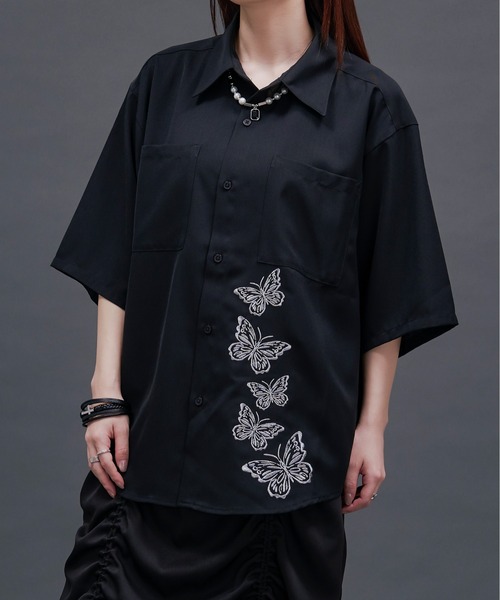 Ellno Loset(エルノロゼット)の「バタフライラメ刺繍シャツ(シャツ/ブラウス・メンズ・ブラック/オフホワイト・SMALL/MEDIUM/LARGE)」の20枚目の写真
