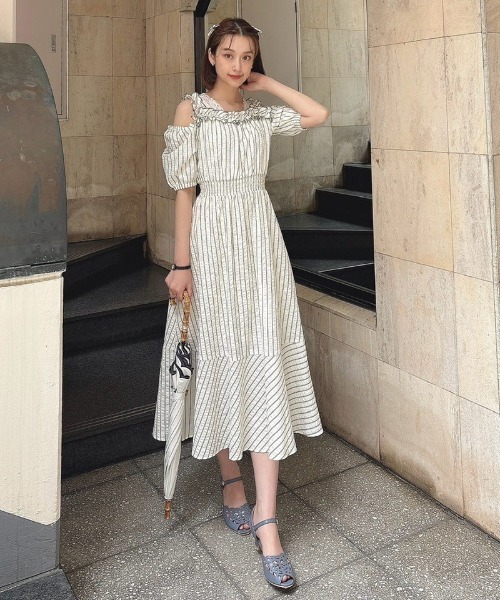 F i.n.t（フィント）の「フリル使い3wayストライプワンピース/F&A/fint（ワンピース・レディース・ホワイト/クリーム・FREE）」の5枚目の写真